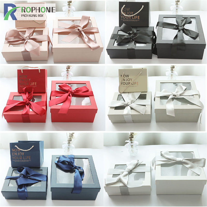 Clear lid presentation box
